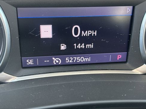 Used 2021 GMC Terrain SLT w/ Infotainment Package II FWD image 24