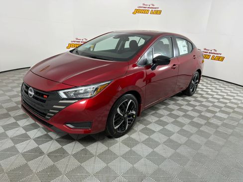New 2025 Nissan Versa SR w/ Trunk Package FWD image 1
