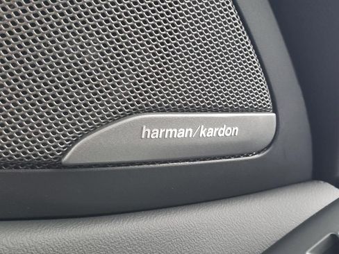 New 2026 BMW X6 xDrive40i w/ Climate Comfort Package image 23