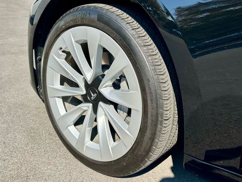 Used 2021 Tesla Model 3 Standard Range Plus RWD image 9