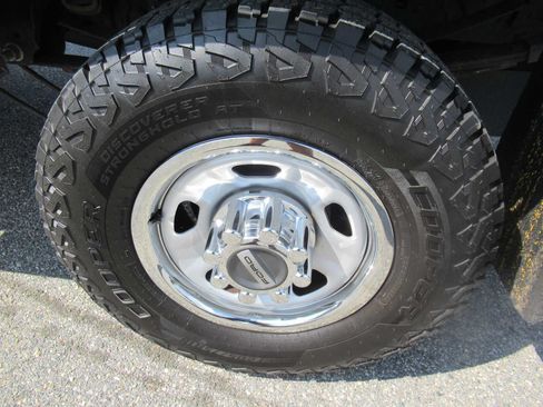 Used 2022 Ford F350 XL w/ Power Equipment Group AWD/4WD image 9