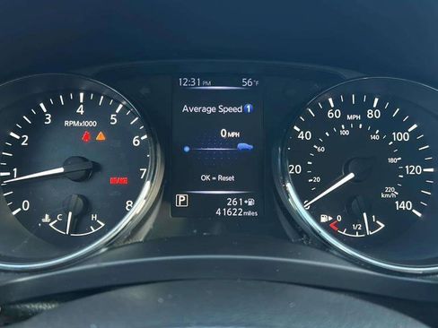 Used 2018 Nissan Rogue Sport SV w/ SV Technology Package FWD image 17