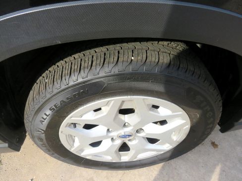 Used 2020 Subaru Forester Premium w/ Alloy Wheel Package image 30