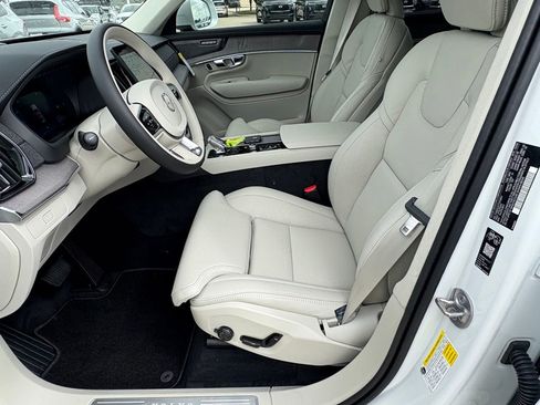 New 2026 Volvo XC90 B5 Ultra w/ Lounge Package image 18