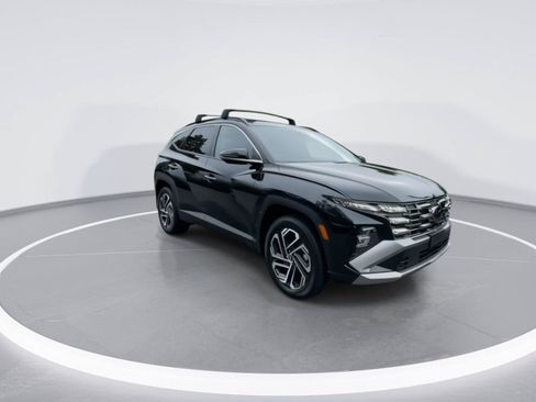 Used 2025 Hyundai Tucson Limited AWD/4WD image 2