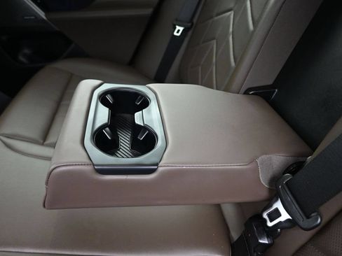 Used 2026 BMW 530i RWD image 41