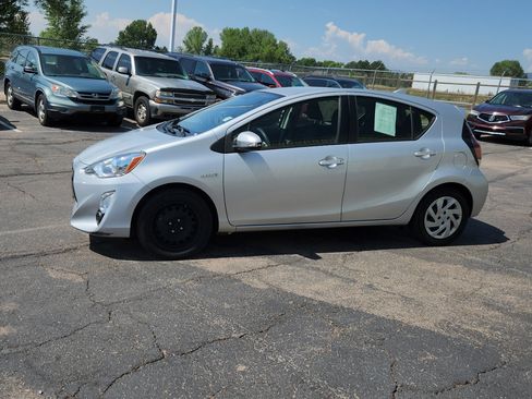 Used 2015 Toyota Prius C Two FWD image 4