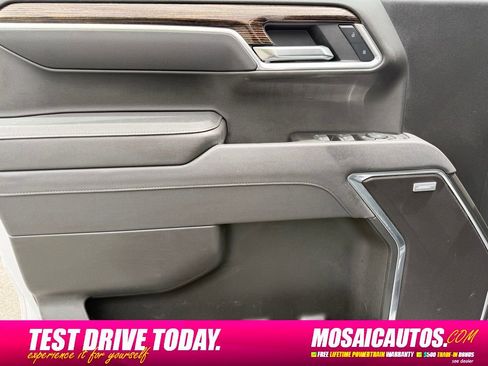Used 2025 GMC Sierra 1500 Elevation w/ Preferred Package AWD/4WD image 21