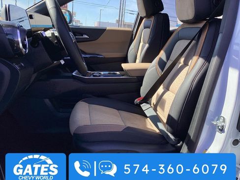 New 2026 Chevrolet Equinox ACTIV w/ Convenience Package III AWD/4WD image 5