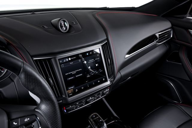 Used 2024 Maserati Levante GT Ultima AWD/4WD image 29