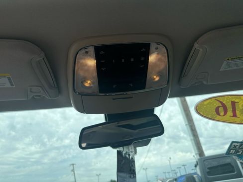 Used 2016 Chrysler 300 C w/ Safetytec Plus Group RWD image 25