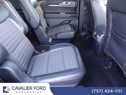 Certified 2025 Ford Explorer ST-Line AWD/4WD image 10