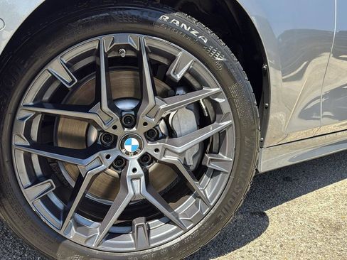 Used 2025 BMW 330i xDrive Sedan AWD/4WD image 9