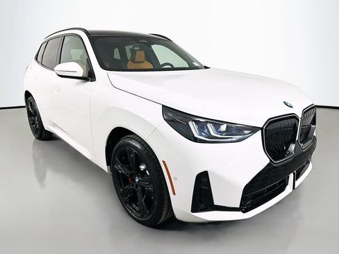 Used 2026 BMW X3 xDrive30i w/ Premium Package AWD/4WD image 3