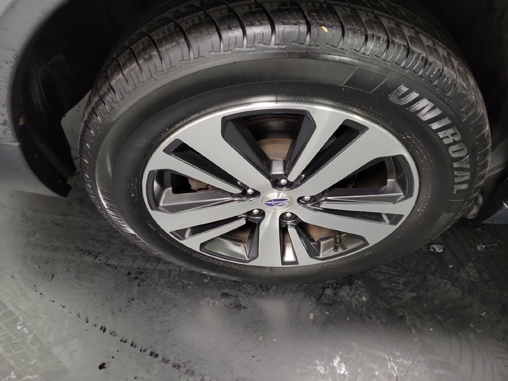 Used 2019 Subaru Outback 2.5i Limited AWD/4WD image 12
