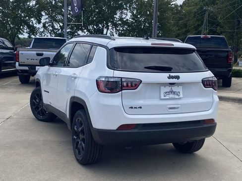 New 2026 Jeep Compass Latitude AWD/4WD image 39