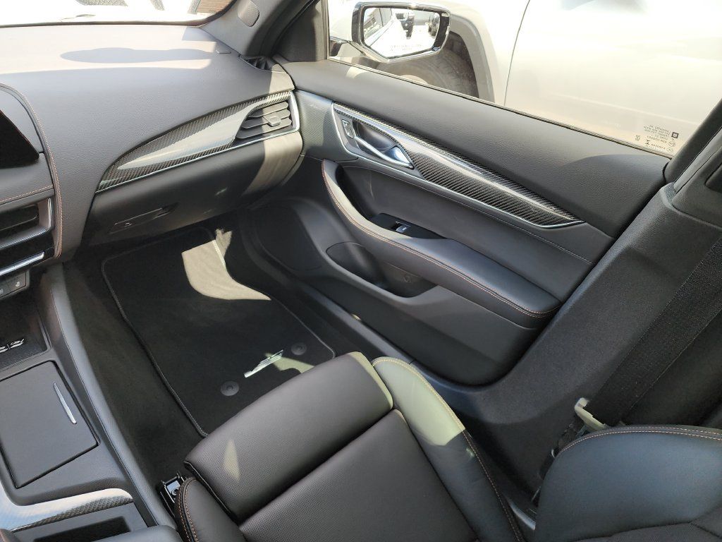 Used 2025 Cadillac CT5 V w/ Technology Package RWD image 19