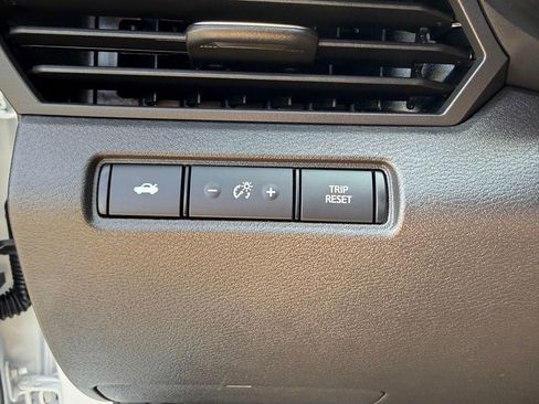 New 2026 Nissan Altima 2.5 SV FWD image 17
