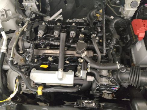 Used 2021 Nissan Kicks S FWD image 30