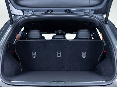 New 2026 Genesis GV70 3.5T Sport Advanced image 7