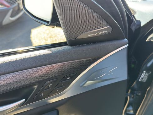 Used 2023 BMW X4 M40i w/ Premium Package image 13