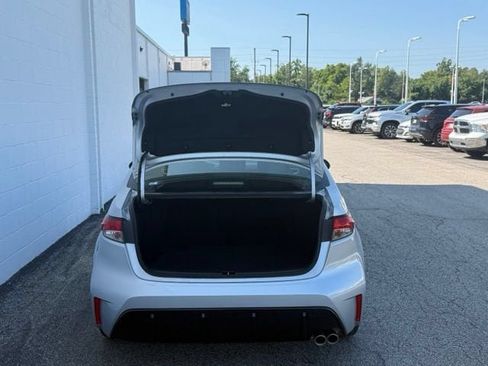 Used 2025 Toyota Corolla SE FWD image 9