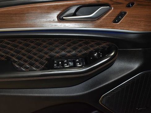 Used 2025 Jeep Grand Cherokee Summit w/ Adv Protech Group IV image 28