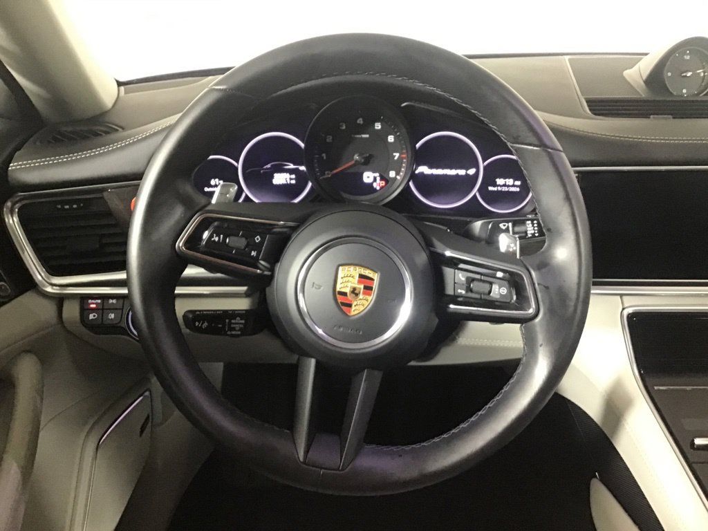 Certified 2023 Porsche Panamera image 23