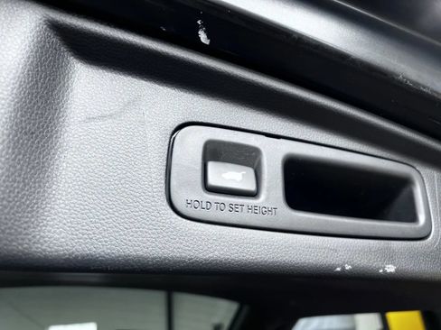Used 2023 Honda CR-V EX-L image 27