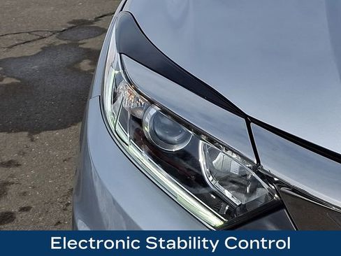 Used 2020 Honda HR-V LX image 11