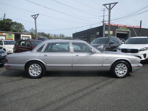 Used 2001 Jaguar XJ8 image 5