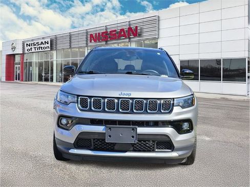 Used 2024 Jeep Compass Limited AWD/4WD image 2