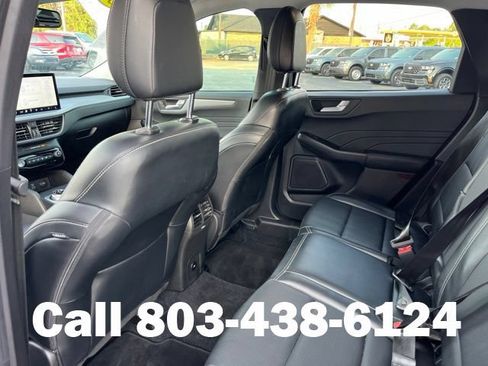 Used 2023 Ford Escape Platinum AWD/4WD image 11