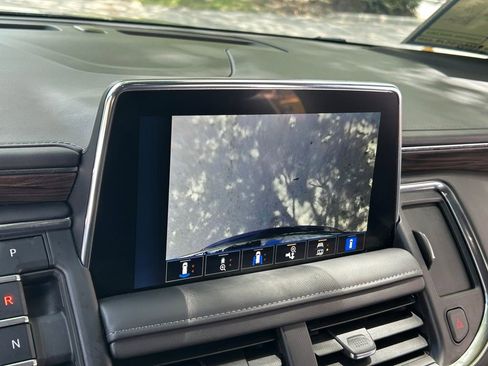 Used 2022 Chevrolet Tahoe LT w/ Luxury Package AWD/4WD image 24