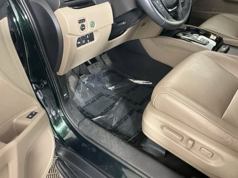 Used 2017 Honda Pilot Touring image 15