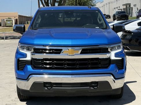 Used 2025 Chevrolet Silverado 1500 LT AWD/4WD image 7