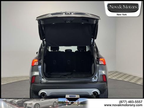 Used 2022 Ford Escape Titanium image 7