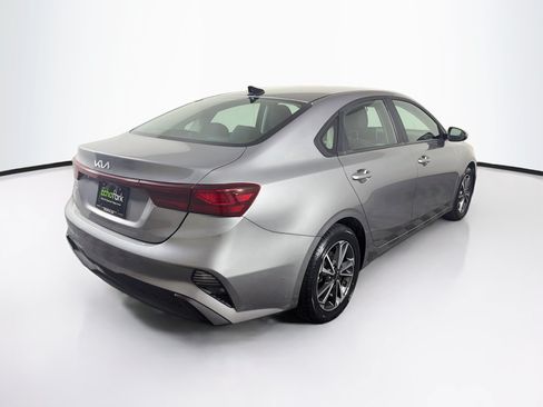 Used 2024 Kia Forte LXS FWD image 9
