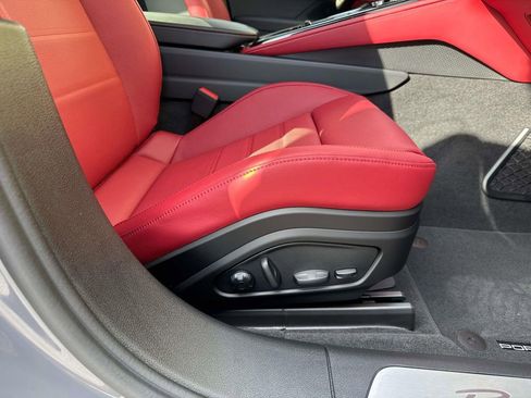 New 2026 Porsche Panamera image 17