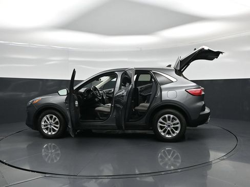 Used 2022 Ford Escape SE FWD image 29