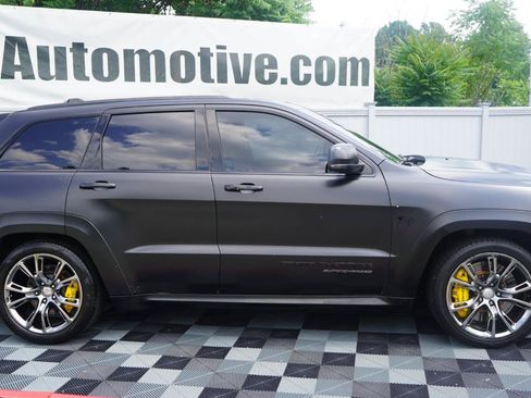 Used 2018 Jeep Grand Cherokee Trackhawk AWD/4WD image 4