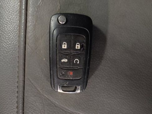 Used 2015 Chevrolet Malibu LT w/ Leather Package image 32