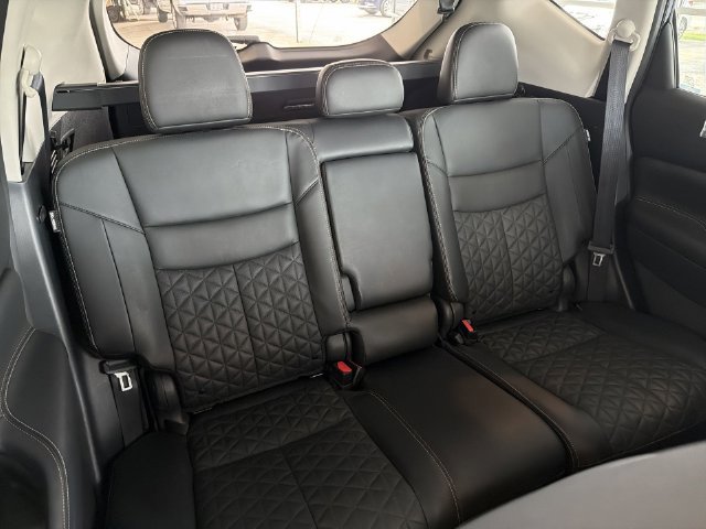 Used 2023 Nissan Murano Platinum w/ Cargo Package AWD/4WD image 17