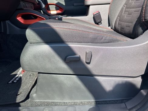 Used 2023 Nissan Frontier PRO-4X w/ Technology Package image 26