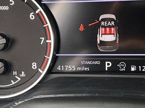 Certified 2025 Nissan Rogue SV FWD image 11