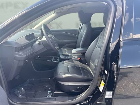 Used 2025 Ford Mustang Mach-E Premium AWD/4WD image 9
