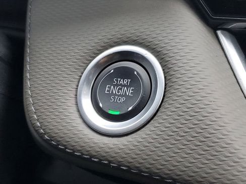 Certified 2025 Chevrolet Equinox LT w/ Convenience Package II image 16