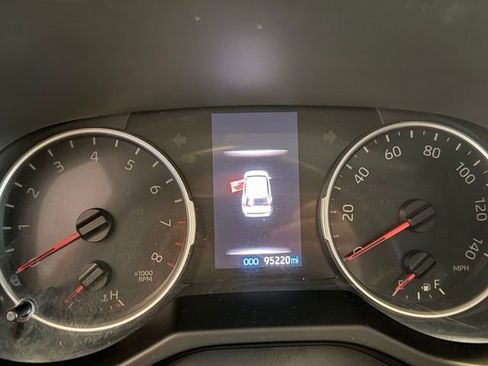 Used 2019 Toyota RAV4 XLE w/ All Weather Liner Package AWD/4WD image 12