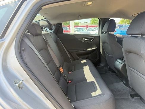 Used 2022 Chevrolet Malibu LS FWD image 28