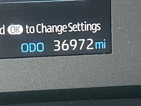 Used 2025 Toyota Corolla LE image 39